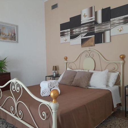 Casa Roma Affittacamere מראה חיצוני תמונה