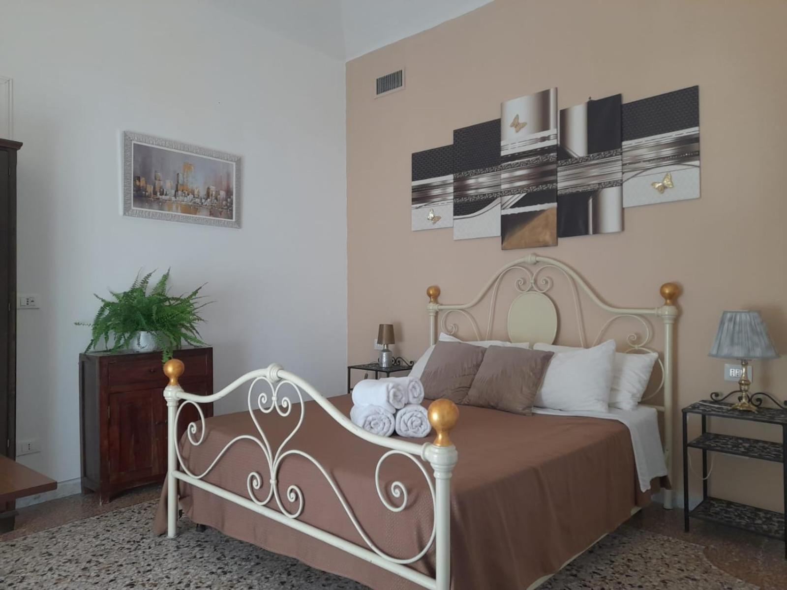 Casa Roma Affittacamere מראה חיצוני תמונה